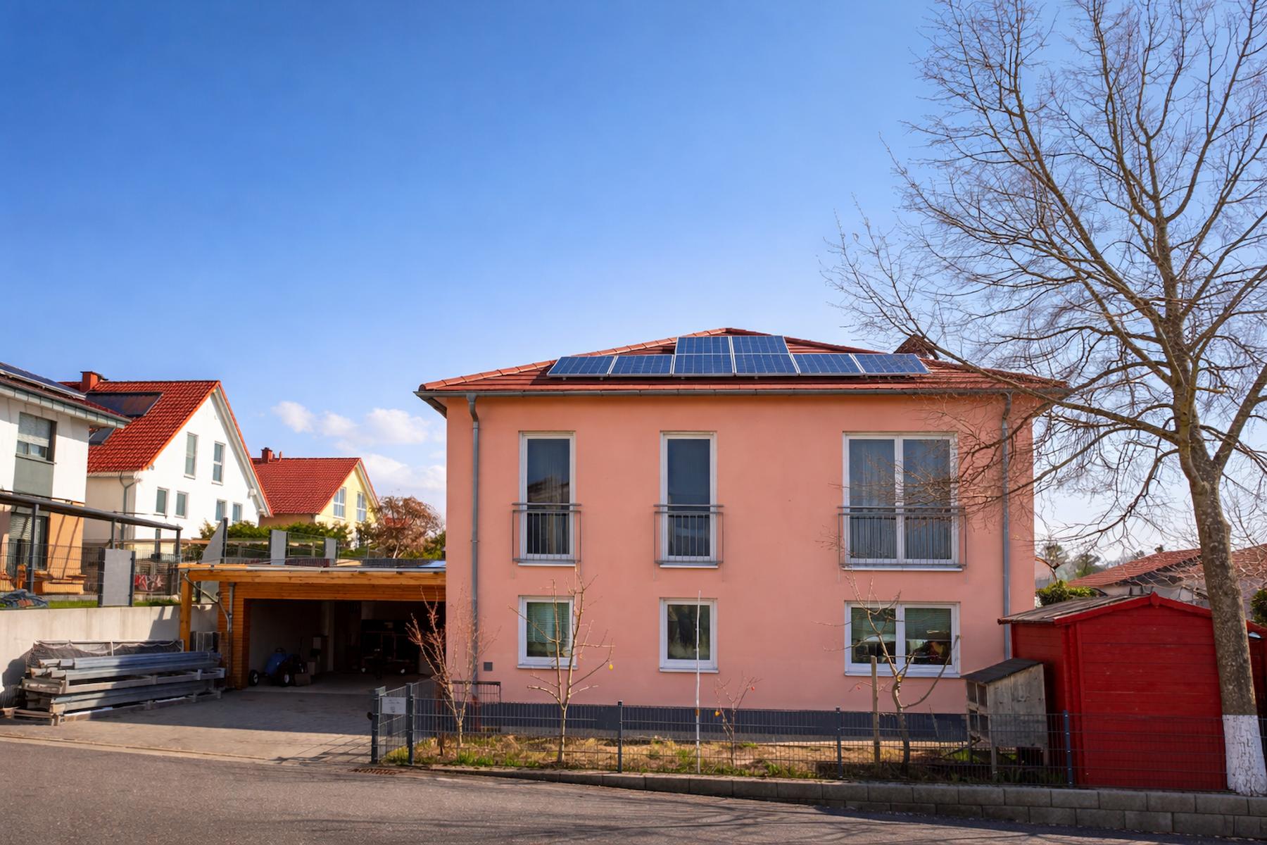 Photovoltaik Anlage Südliche Weinstraße installiert von Elektro Pister