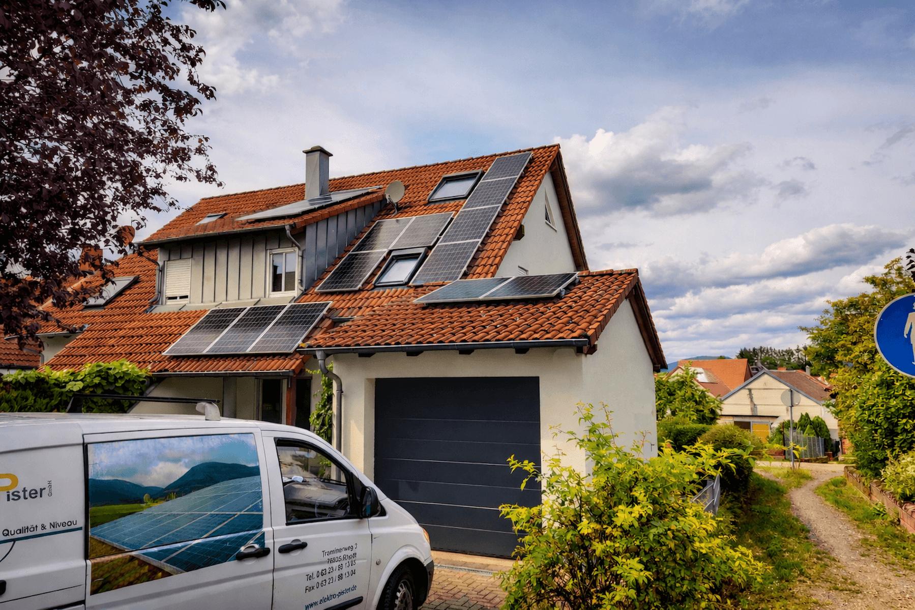 Photovoltaik Anlage Einfamilienhaus Südpfalz installiert von Elektro Pister